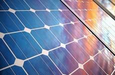 Energirådgiver: Prisen på solceller styrtdykker – men pas på
